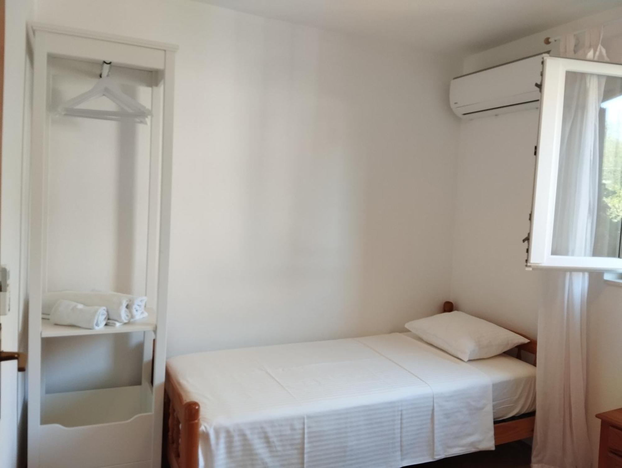 Holiday House Pinus Pinea 비간즈 외부 사진