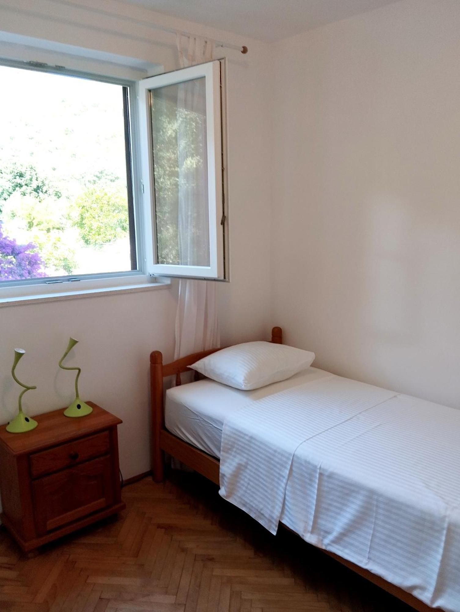 Holiday House Pinus Pinea 비간즈 외부 사진